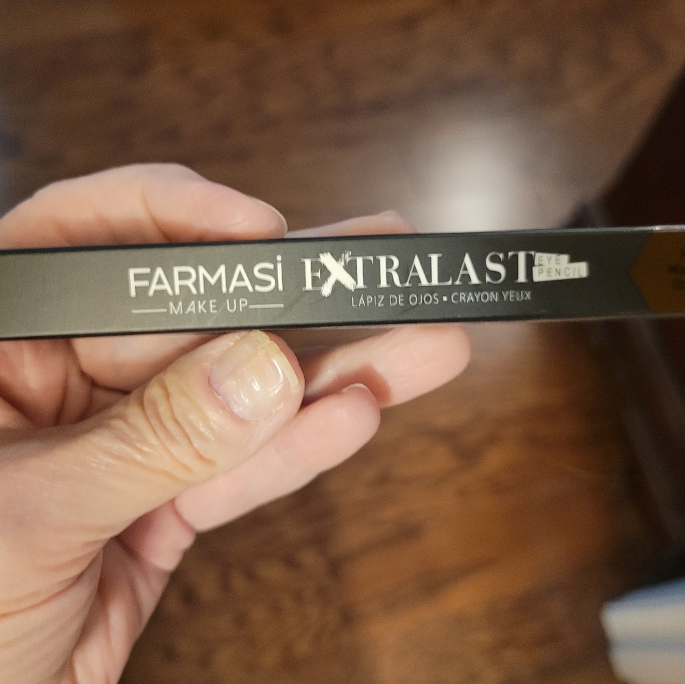Farmasi Metallic Brown Eye Pencil